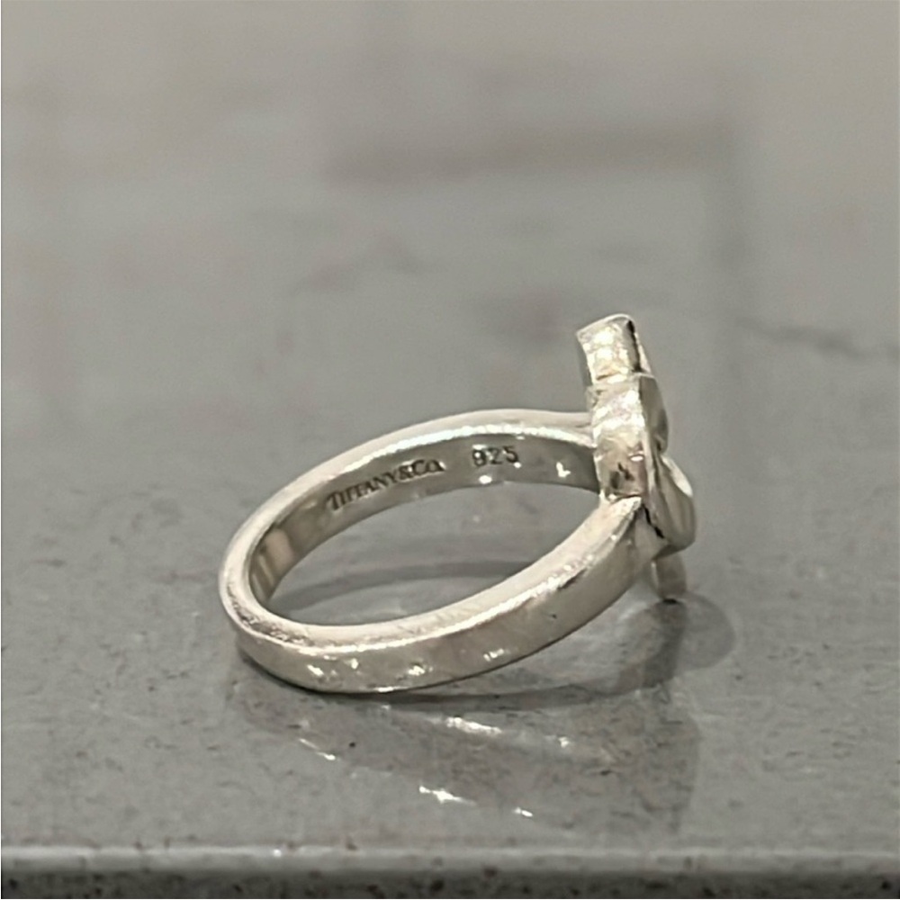 Tiffany & Co. Silver Paloma Picasso Heart Ring - Picture 4 of 10